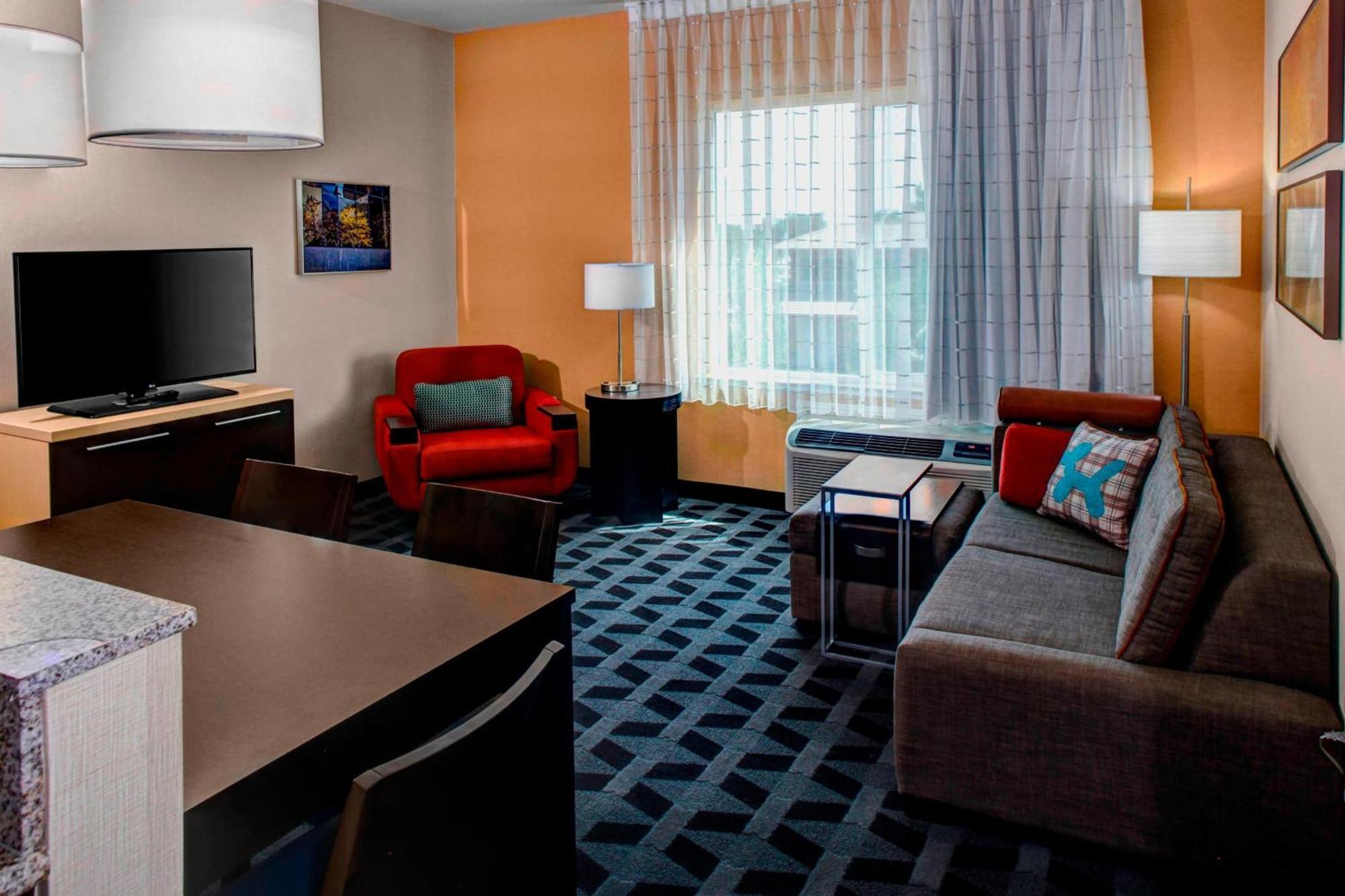 ทาวน์เพลส สวีท เบเคอร์สฟิลด์ เวสต์ Hotel เบเกอร์สฟีลด์ ภายนอก รูปภาพ