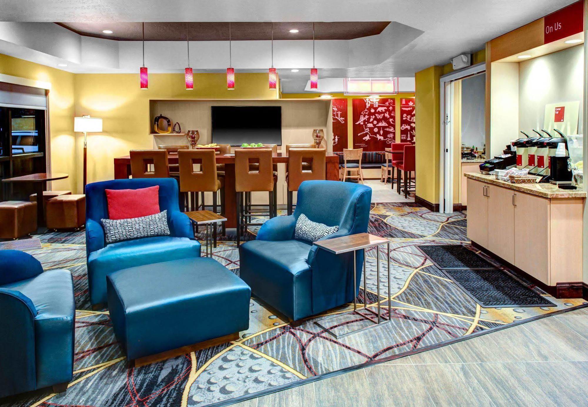ทาวน์เพลส สวีท เบเคอร์สฟิลด์ เวสต์ Hotel เบเกอร์สฟีลด์ ภายนอก รูปภาพ